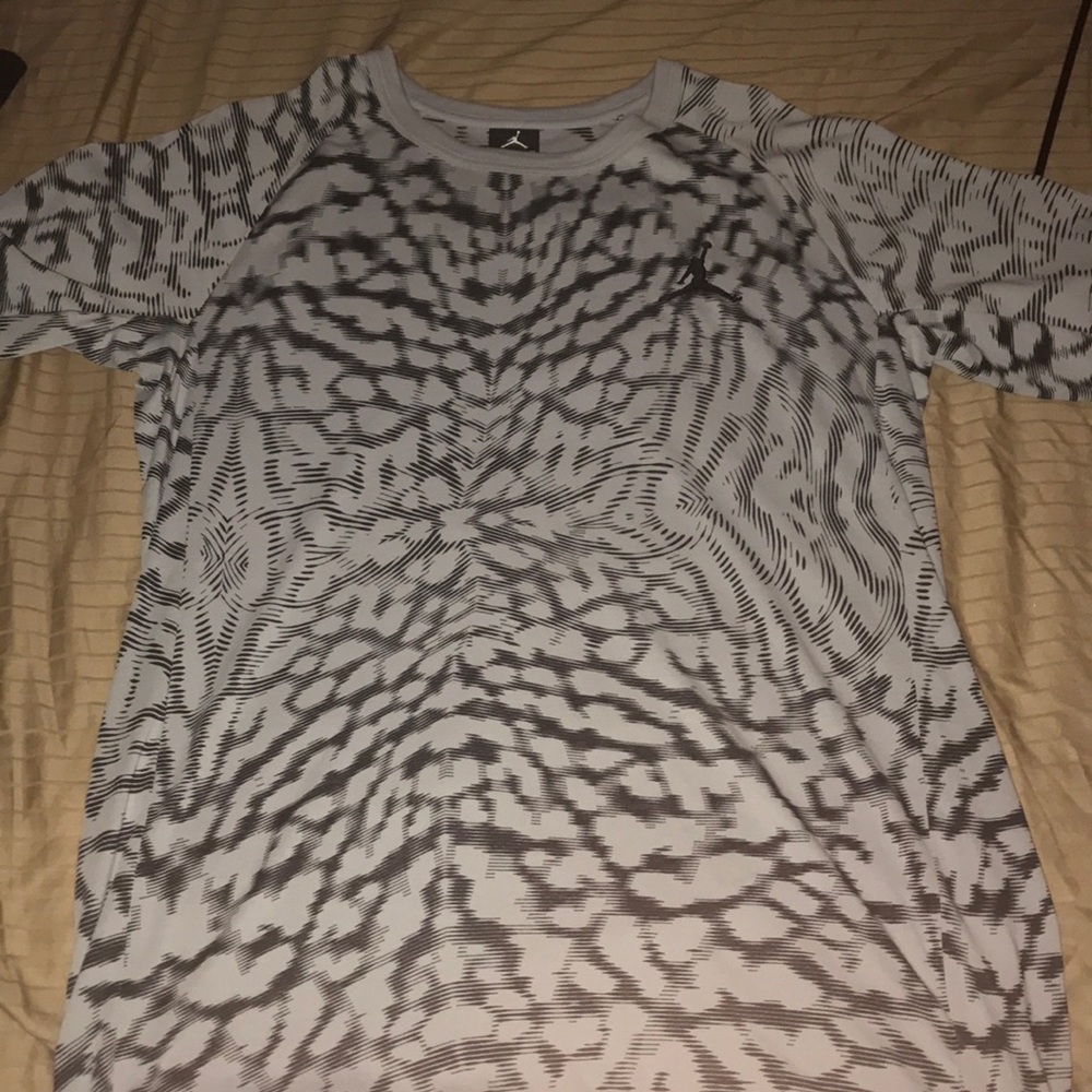 Jordan shirt